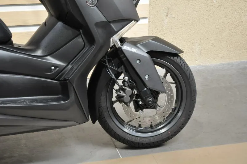 XMAX 125