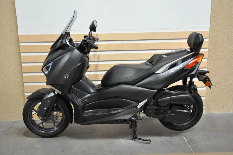XMAX 125