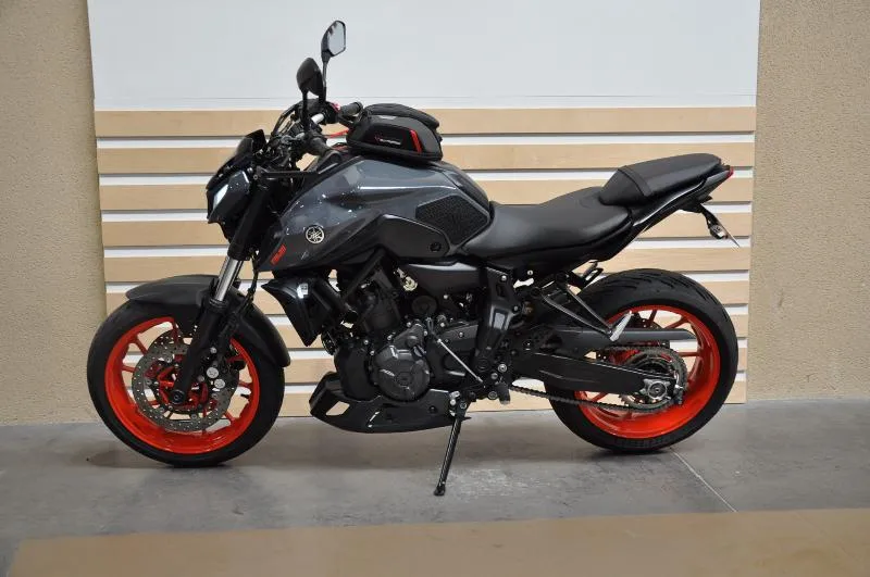 MT07 
