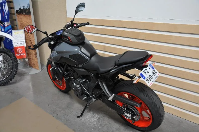 MT07 