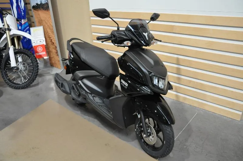 RayZR 125