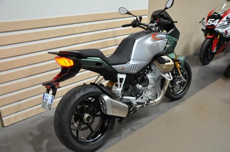 V 100 MANDELLO S
