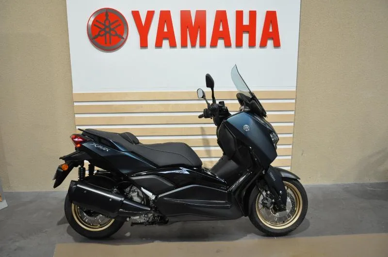 XMAX 300 Tech Max