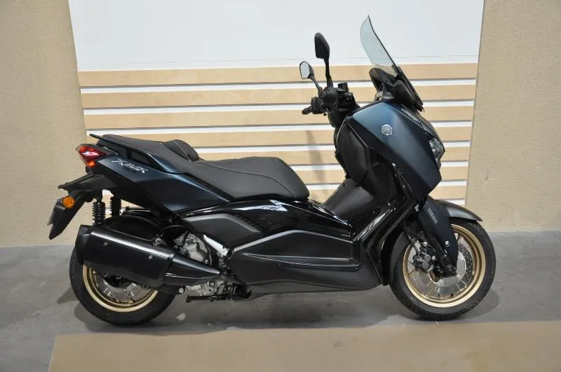 XMAX 300 Tech Max