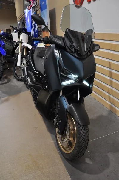 XMAX 300 Tech Max