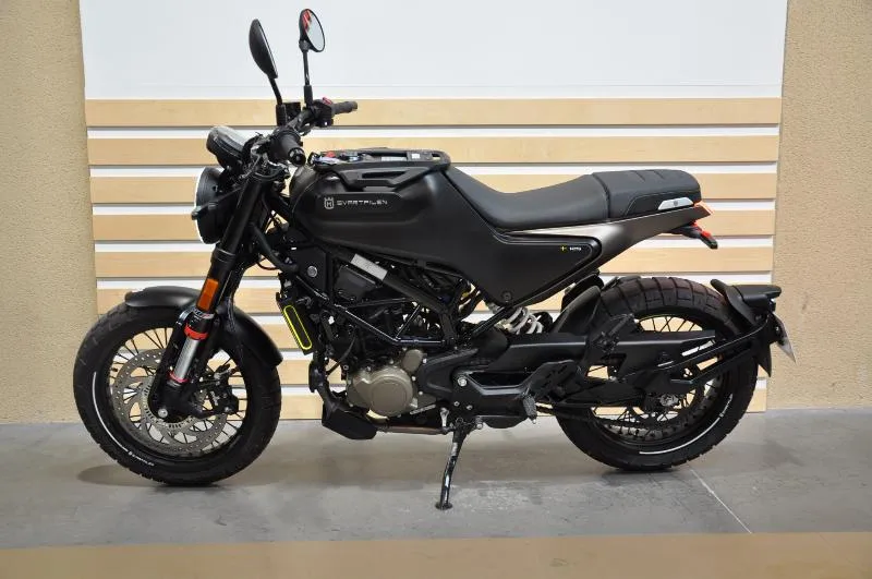 SVARTPILEN 125 ABS