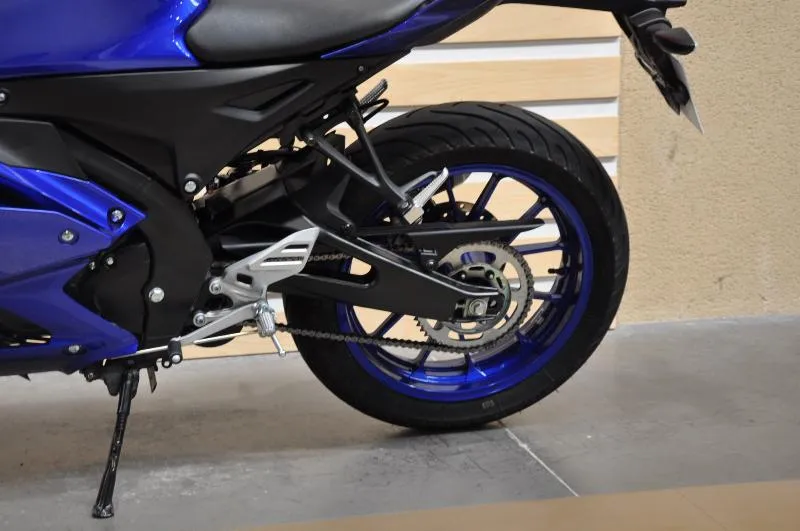 YZFR 125