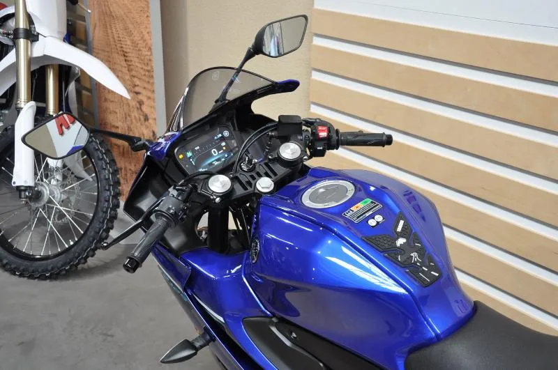 YZFR 125