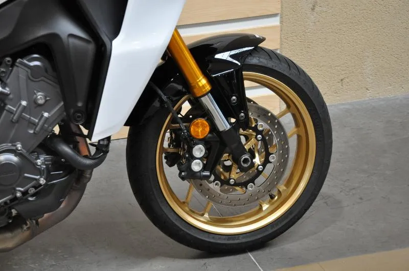 TRACER 9 GT