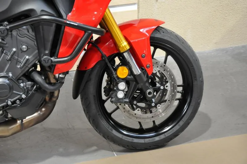 TRACER 9 GT