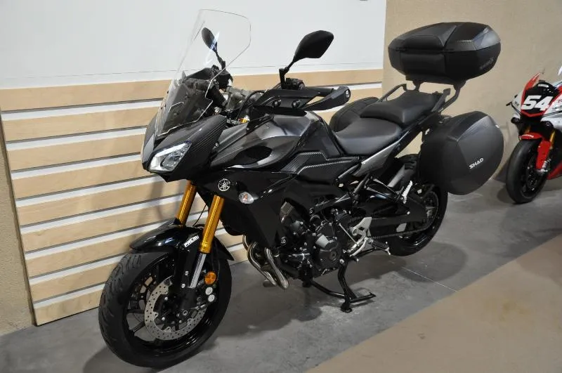 TRACER 900