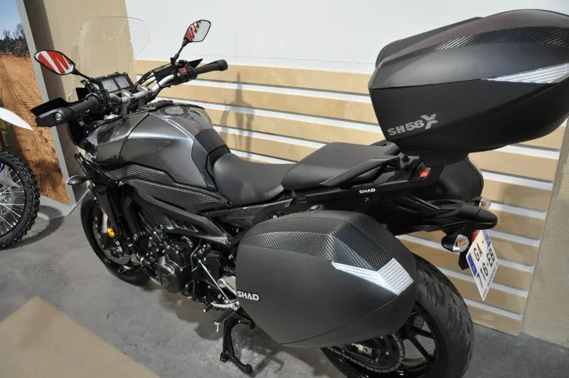 TRACER 900