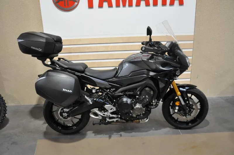 TRACER 900