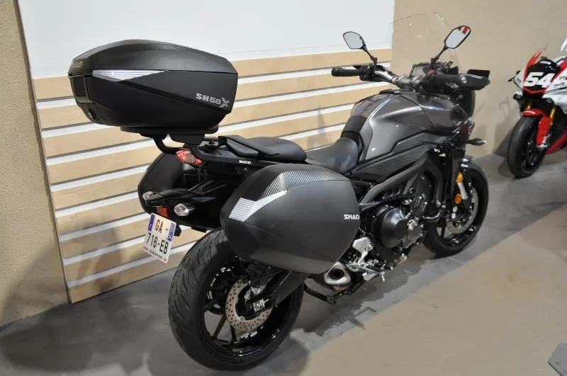 TRACER 900