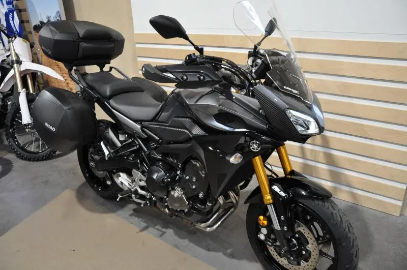 TRACER 900