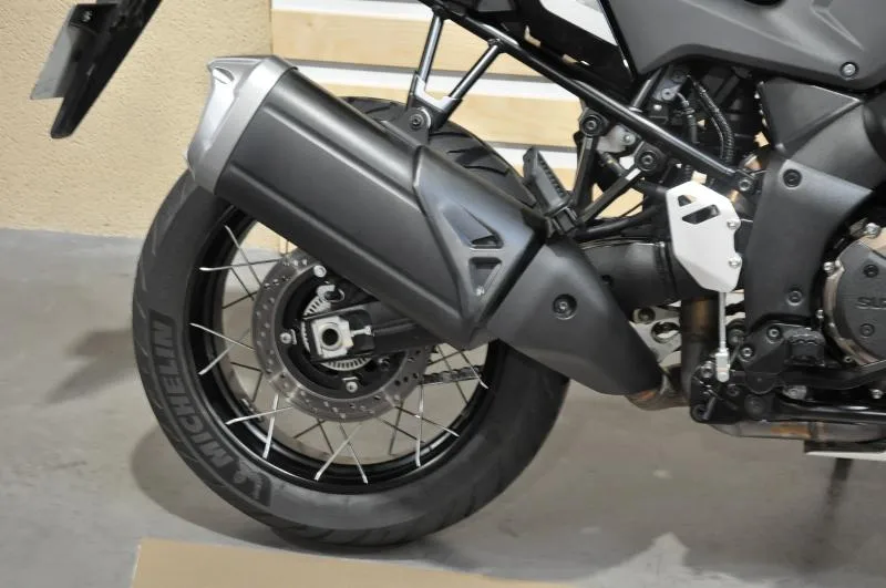 DL VSTROM 1050DE