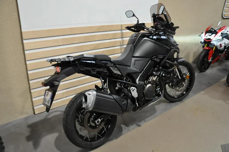 DL VSTROM 1050DE