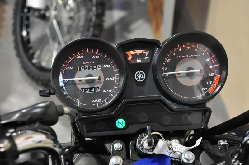 YBR 125