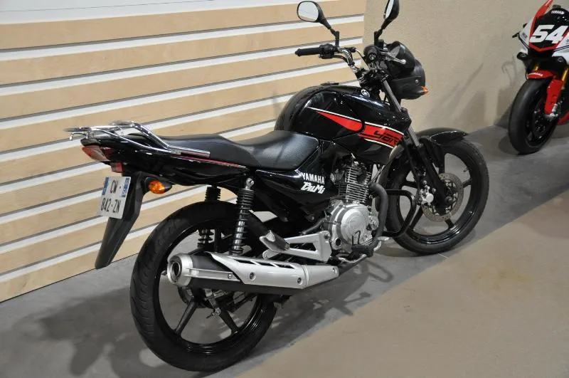 YBR 125