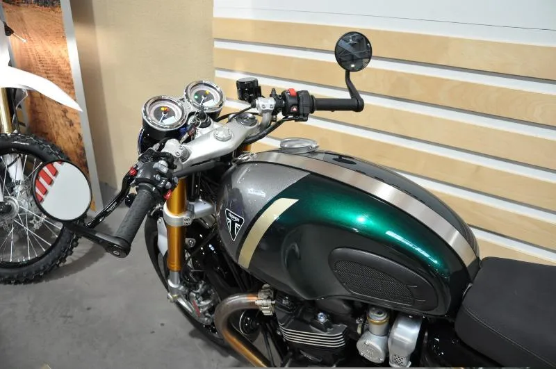 THRUXTON 1200 RS