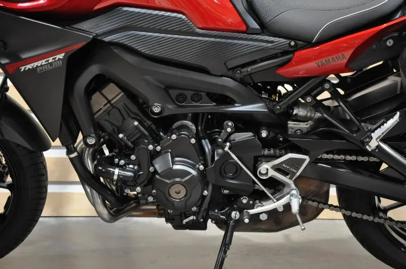 TRACER 900