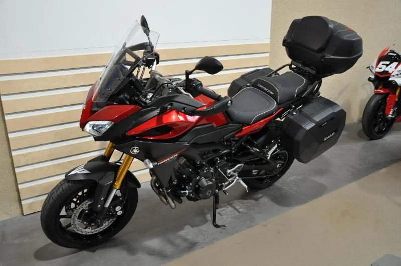 TRACER 900