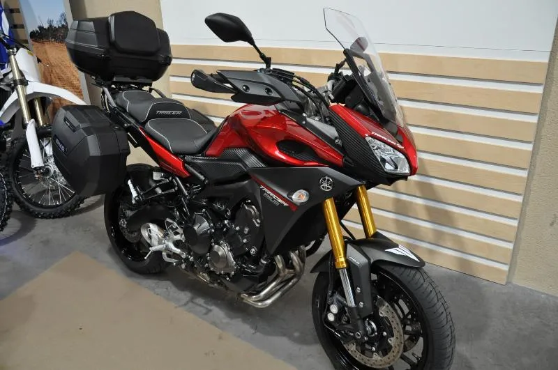 TRACER 900