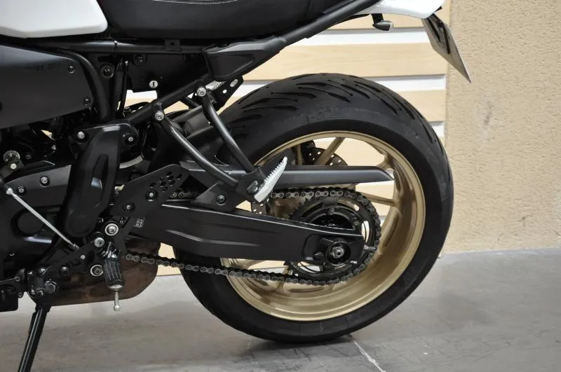 XSR 700