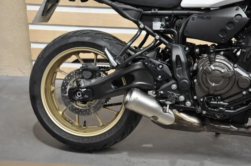 XSR 700