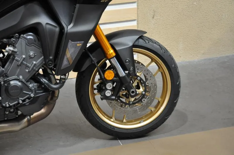 TRACER 9 GT