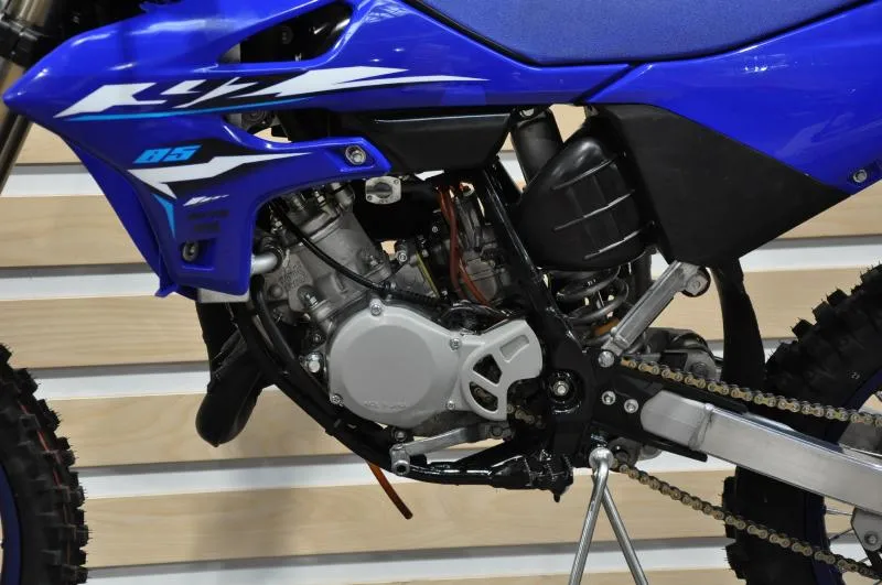 YZ85