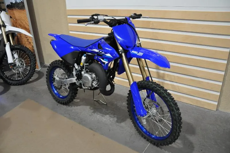 YZ85