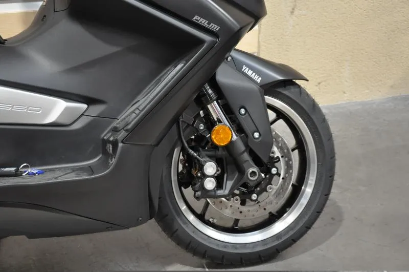 T Max 560 Black Max 25e Anniversaire