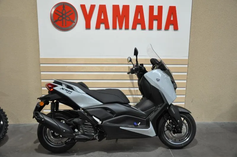 XMAX 125 TECH MAX