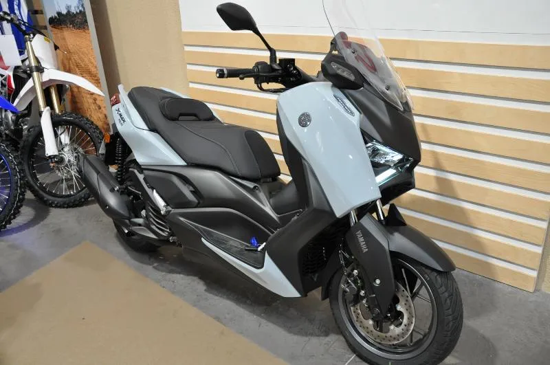 XMAX 125 TECH MAX