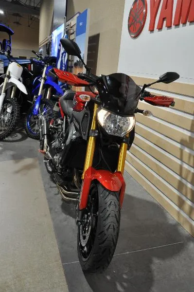 MT09