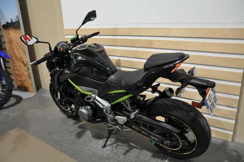 Z 900
