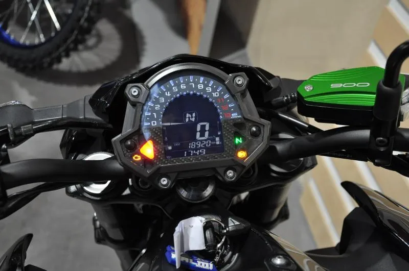 Z 900