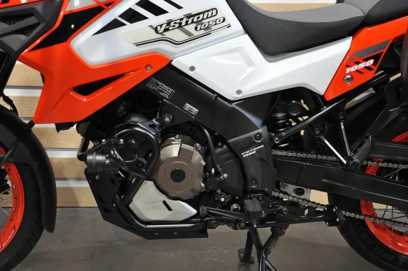 DL VSTROM 1050XT