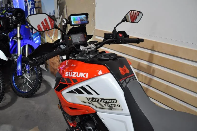 DL VSTROM 1050XT