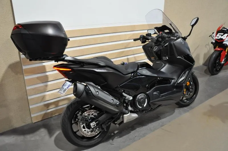 XP TMAX 560 TECH MAX