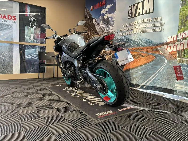 MT10