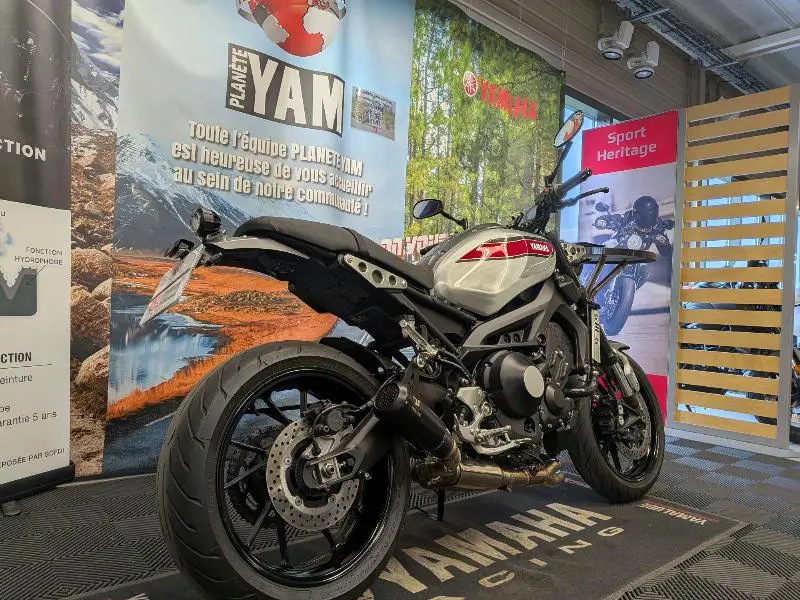 XSR 900