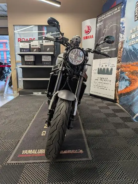 XSR 900