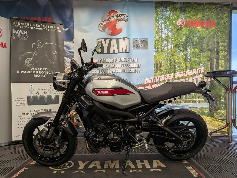 XSR 900