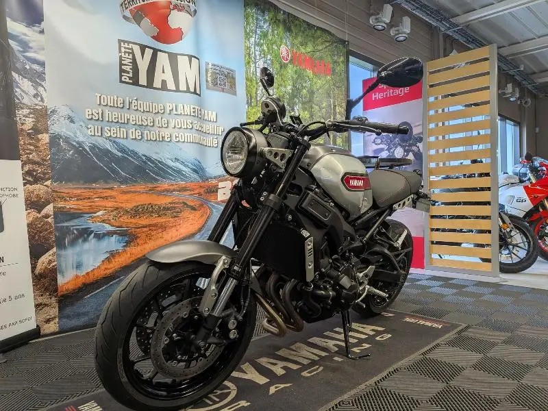 XSR 900