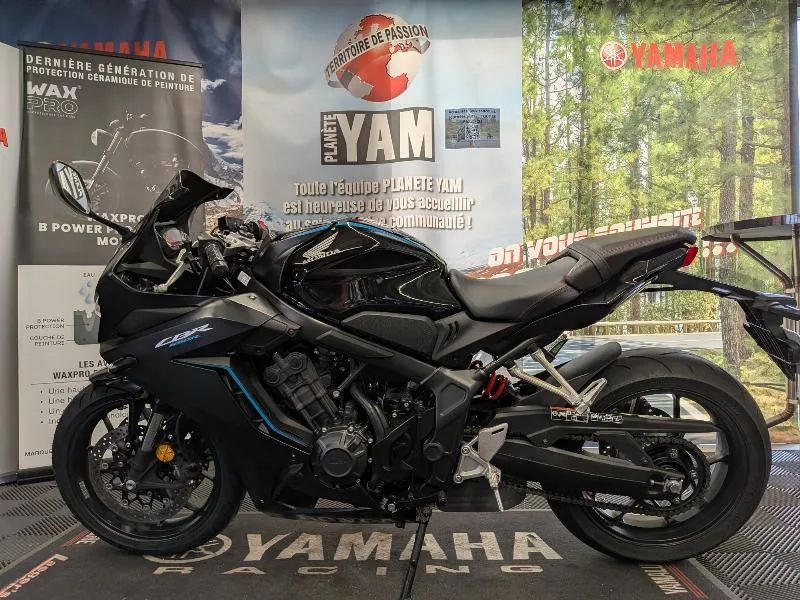 CBR 650  R