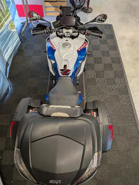 S 1000 XR