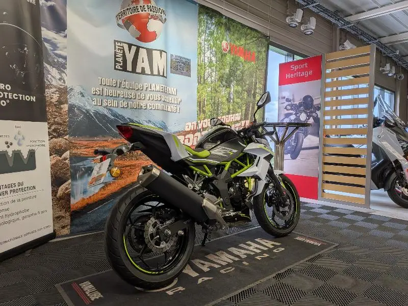 Z125