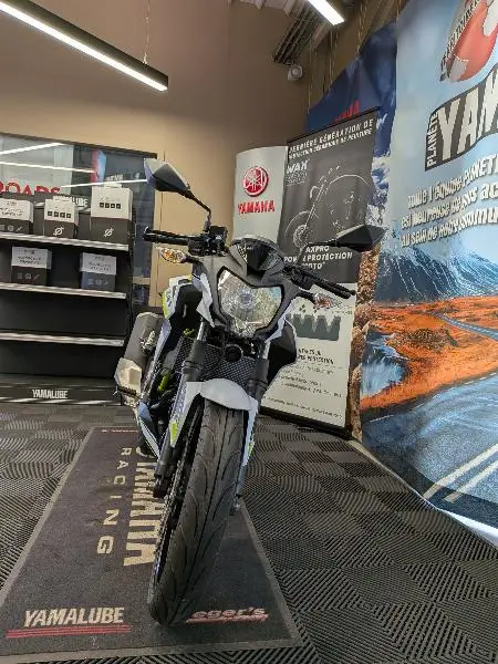 Z125